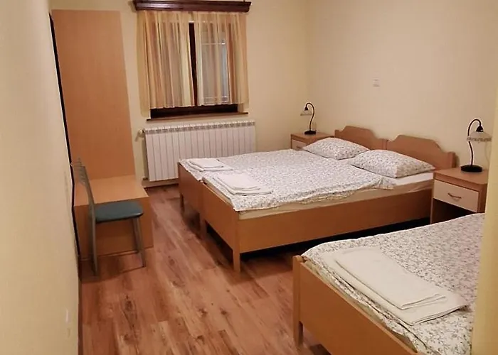 Farm File Bivanje na kmetiji Slope